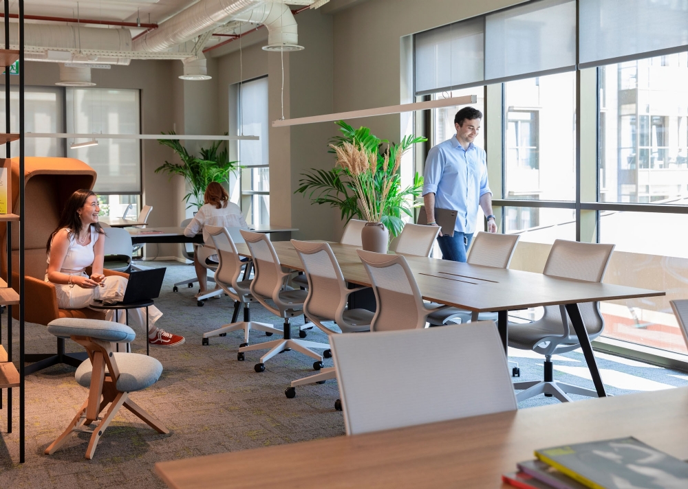 han-spaces-piyalepasa-toros-and-partners-coworking-office-design-shared-workplace-istanbul-polat-holding-if-design-award-modern-office