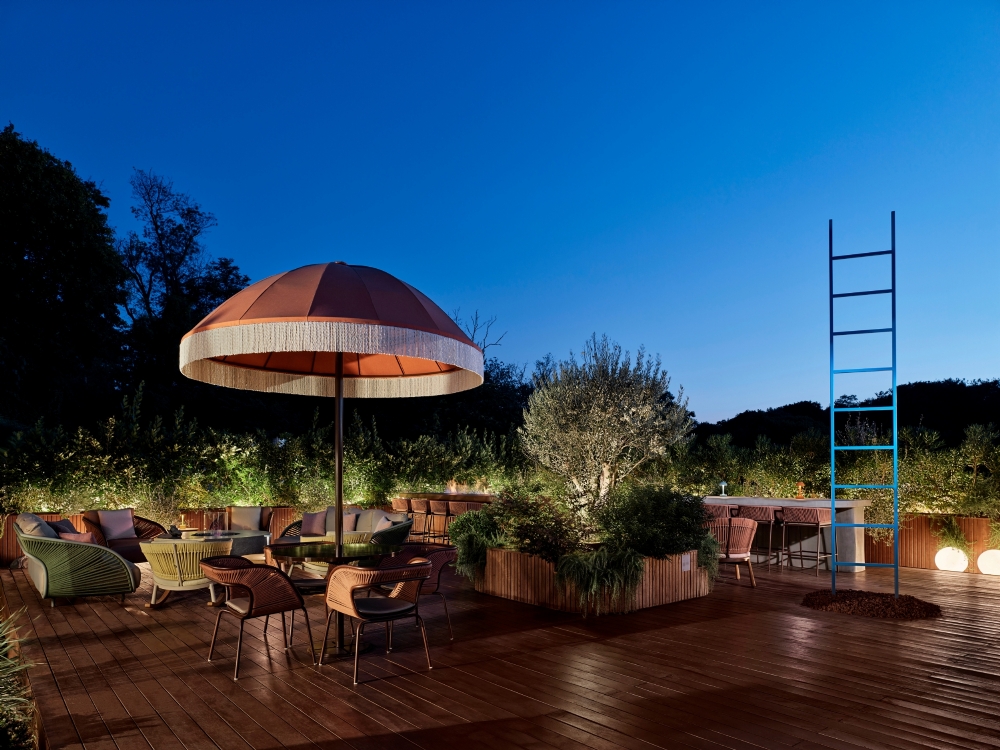 paribu-owner-yasin-oral-cryptobank-technology-office-paribu-headquarters-crypto-office-interior-design-toros-and-partners-award-winning-office-if-design-award-good-design-award-uniq-istanbul-art-curat