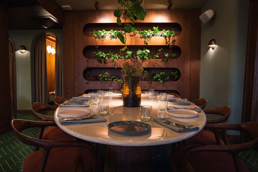 seed-fethiye-restoran-restaurant-chef-şef-iç-mimari-tasarım-chef-kitchen-bar-design-warm-interior-türkiye-turkey-terracotta-handmade-ceramics-el yapımı seramik